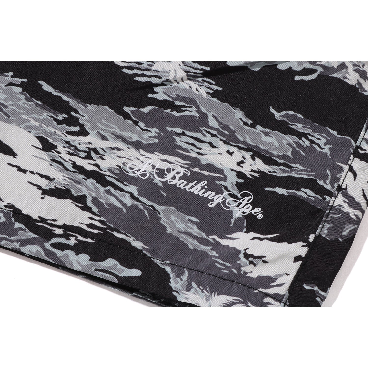 PALM TREE CAMO RELAXED FIT BEACH SHORTS MENS
